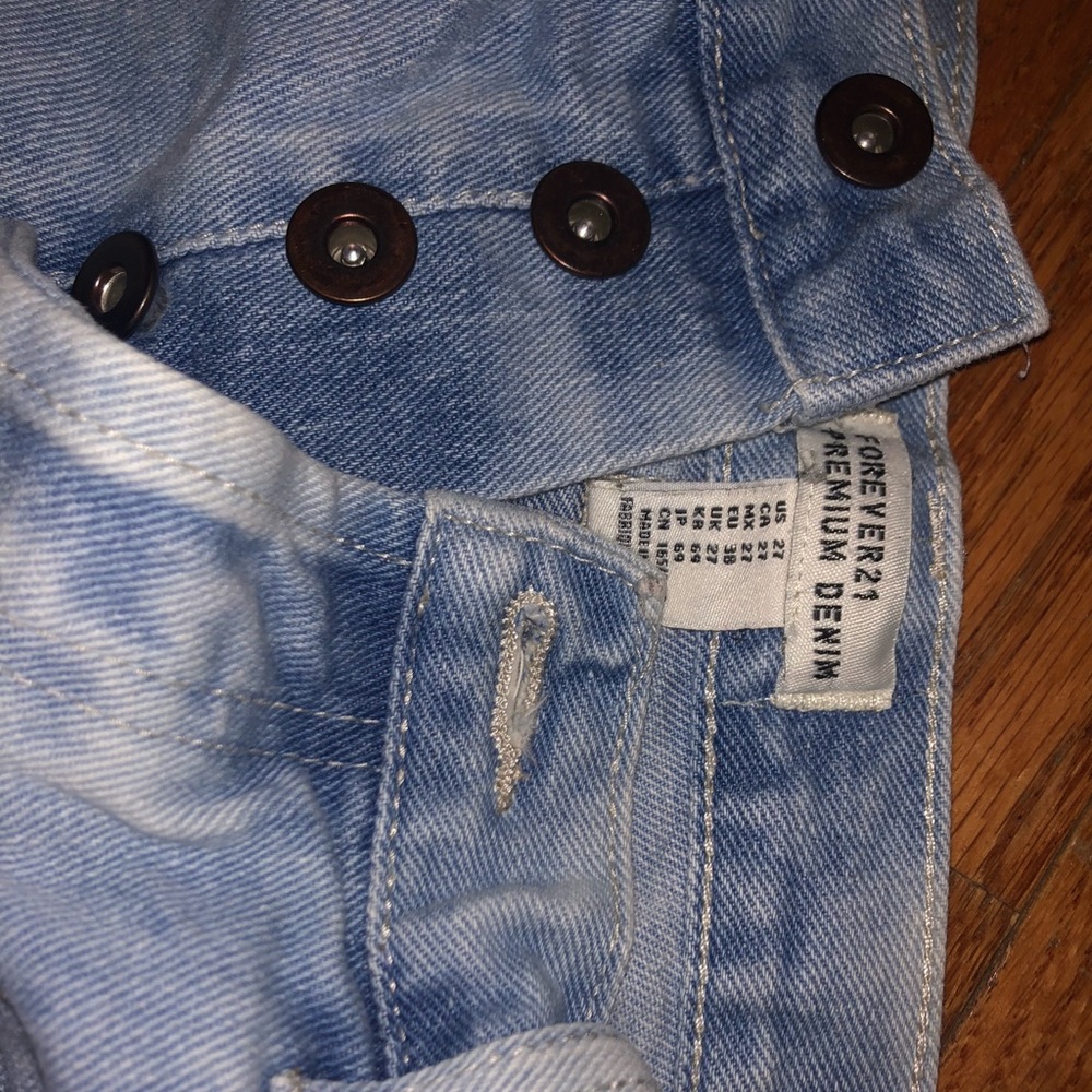 Forever 21 short Jean shorts